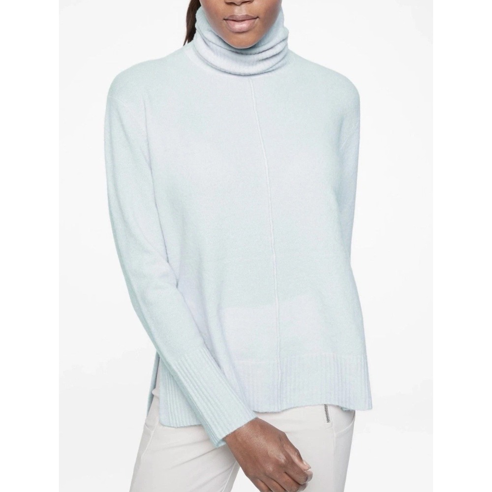 Athleta Merino Wool Turtleneck Sweater Women S Light Blue Timeless Cozy Fall EUC